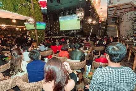 Trong thời đại bùng nổ các nền tảng giải trí trực tuyến, truyền hình vẫn giữ vị thế quan trọng trong đời sống văn hóa của công chúng, nhưng cũng cần những điều chỉnh quản lý quảng cáo trong chương trình của các nhà đài.