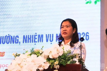 Bà Nguyễn Thị Ngọc Điệp, Phó Chủ tịch Ủy ban nhân dân thành phố Cần Thơ phát biểu tại Hội nghị tổng kết.
