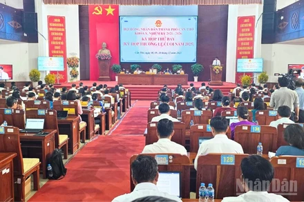 Quang cảnh kỳ họp Hội đồng nhân dân thành phố Cần Thơ.