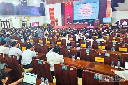 Quang cảnh phiên bế mạc.