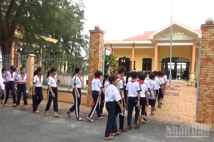 Nơi đây không chỉ là điểm đến lịch sử, mà còn là địa chỉ đỏ cho các hoạt động giáo dục truyền thống, nơi đoàn viên, học sinh.