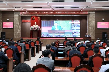 Quang cảnh hội nghị chiều 21/11.