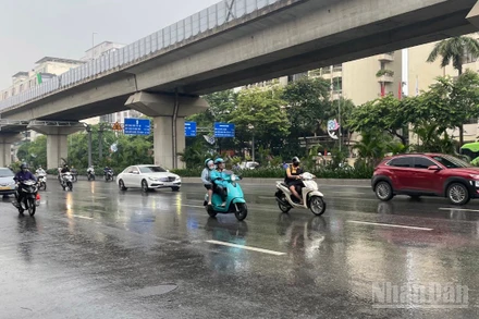 Dự báo khu vực Hà Nội có mưa, mưa vừa và dông. (Ảnh minh họa: Đ.T)