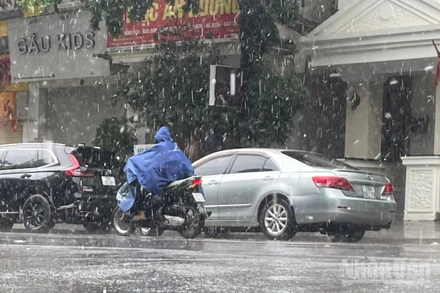 Dự báo Hà Nội có mưa rào và dông. (Ảnh minh họa: Đ.T)