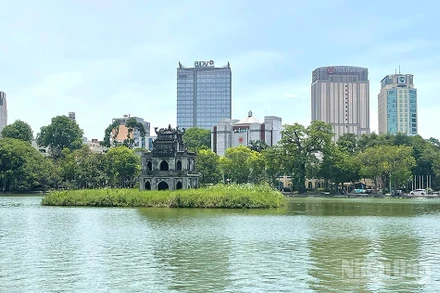 Dự báo khu vực Hà Nội có nắng nóng gay gắt. (Ảnh: Đ.T)