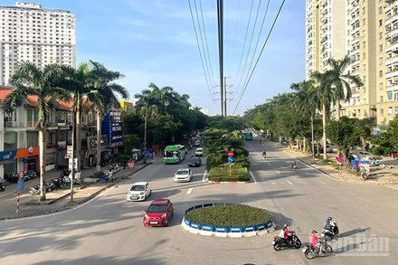 Dự báo khu vực Hà Nội ngày nắng nóng, chiều tối và đêm có mưa rào và dông rải rác. (Ảnh minh họa: Đ.T)