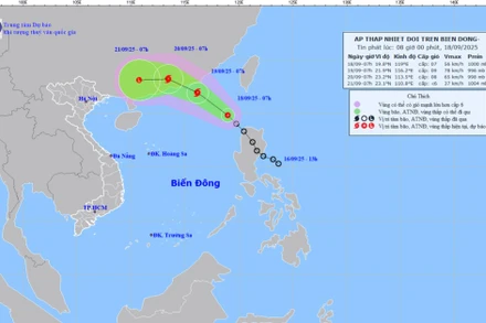 Bản đồ dự báo quỹ đạo và cường độ áp thấp nhiệt đới phát lúc 8 giờ ngày 18/9.