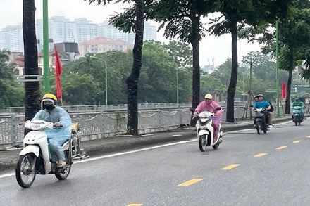 Dự báo khu vực Hà Nội có lúc có mưa rào và dông. (Ảnh minh họa: Đ.T)