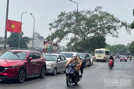 Dự báo khu vực Hà Nội có lúc có mưa rào và dông. (Ảnh minh họa: Đ.T)