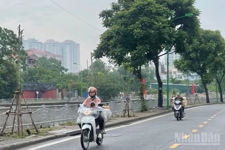 Dự báo khu vực nội thành Hà Nội có mưa rào. (Ảnh minh họa Đ.T)