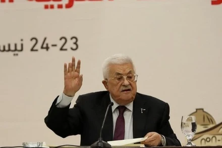 Tổng thống Palestine Mahmoud Abbas phát biểu tại Ủy ban Trung ương Tổ chức giải phóng Palestine tại thành phố Ramallah, Khu Bờ Tây, ngày 23/4/2025. (Ảnh: THX/TTXVN)