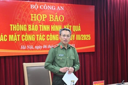 Thiếu tướng Nguyễn Quốc Toản, Chánh Văn phòng Bộ Công an, Người phát ngôn Bộ Công an phát biểu tại Họp báo. (Ảnh: bocongan.gov.vn)