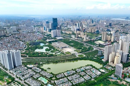 Nhờ thực hiện tốt quy chế dân chủ ở cơ sở, các nhiệm vụ phát triển kinh tế-xã hội tại Hà Nội đều đạt hiệu quả cao. Trong ảnh: Diện mạo Hà Nội ngày càng khang trang, hiện đại. (Ảnh: QUANG THÁI)