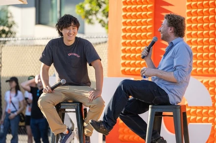 Alexandr Wang (bên trái) đang là một trong những tỷ phú tự thân giàu nhất thế giới (Nguồn: X)