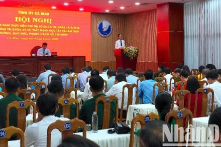 Tỉnh ủy Cà Mau hội nghị tổng kết 10 năm thực hiện Chỉ thị của Bộ Chính trị về đẩy mạnh học tập và làm theo gương Bác. 