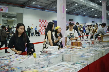 Mô hình hội chợ sách được tổ chức định kỳ góp phần thu hút bạn trẻ đến với sách và văn chương Việt Nam đương đại. (Nguồn: NXB Kim Đồng)