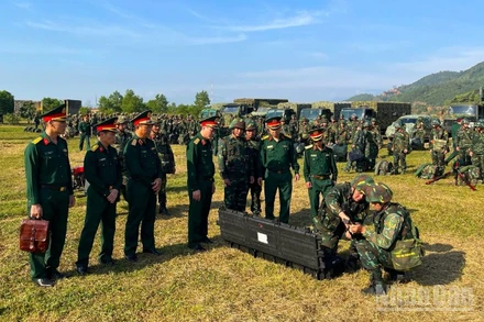 Quân khu V báo động kiểm tra công tác trực sẵn sàng chiến đấu dịp Tết Bính Ngọ 2026.