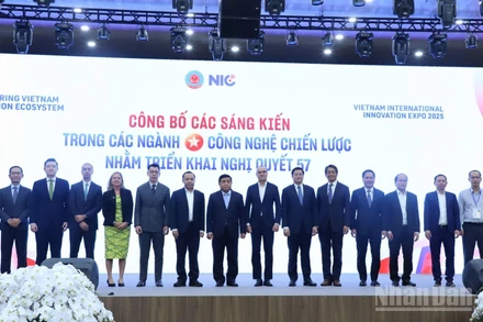 Các đại biểu tại diễn đàn. (Ảnh: HNV)