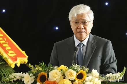 Đồng chí Đỗ Văn Chiến, Ủy viên Bộ Chính trị, Bí thư Trung ương Đảng, Bí thư Đảng đoàn, Chủ tịch Ủy ban Trung ương Mặt trận Tổ quốc Việt Nam phát biểu chỉ đạo. (Ảnh: PHẠM HƯNG)