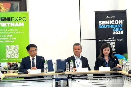 Chủ trì họp báo. (Ảnh: HNV)