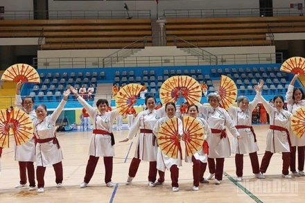 Hội Người cao tuổi các cấp của tỉnh Đồng Tháp sôi nổi với phong trào văn hóa, văn nghệ. 