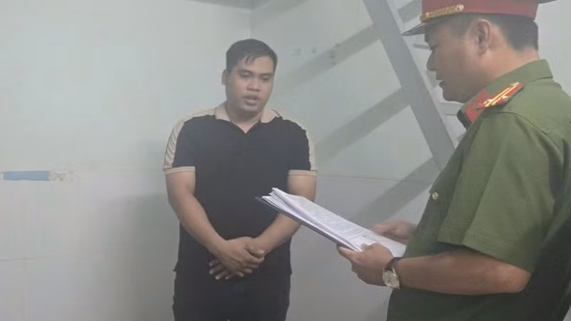 Công an Cần Thơ khởi tố đối tượng Trần Thanh Sang về hành vi tham ô tài sản.