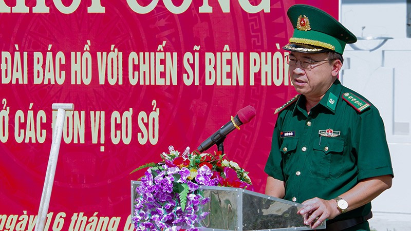 Đại tá Nguyễn Trìu Mến phát biểu tại buổi lễ. a-2.jpg