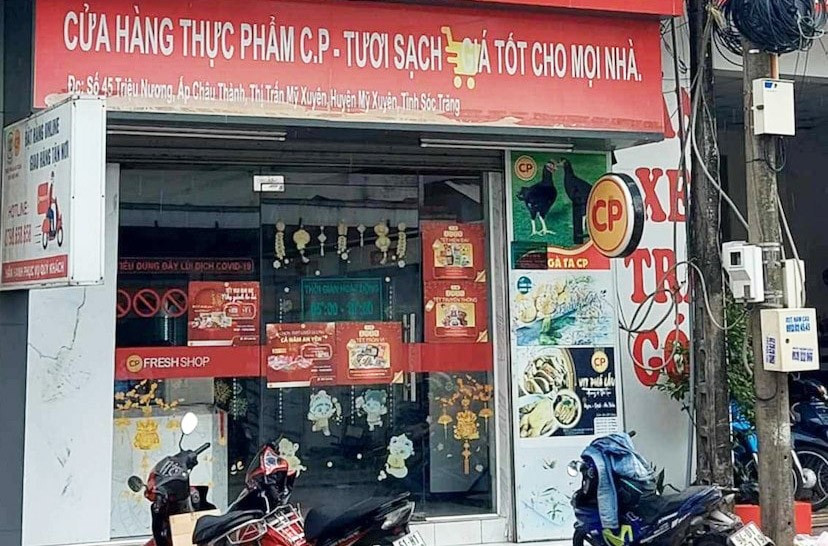 Cửa hàng của C.P Việt Nam bị tố bán thịt không bảo đảm an toàn vệ sinh thực phẩm. a.jpg