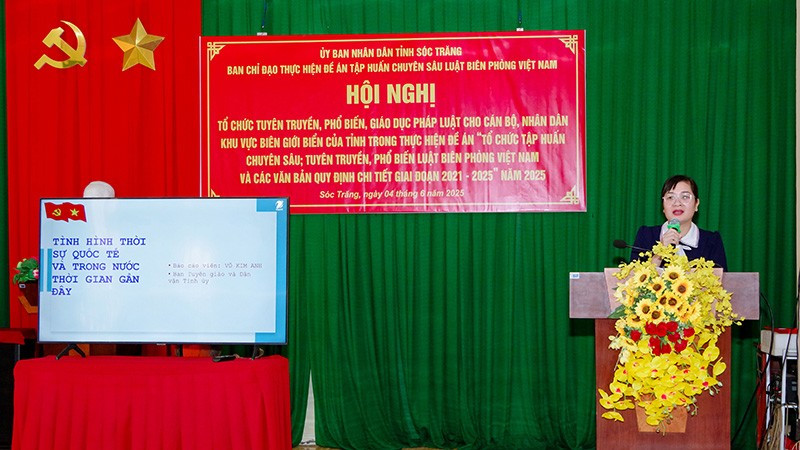 Thông tin cho các đại biểu về tình hình quốc tế, trong nước những tháng đầu năm 2025. a-2.jpg