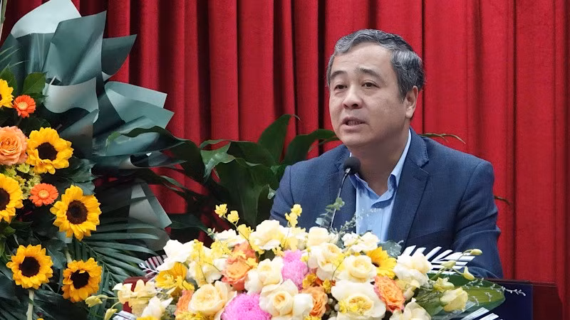 Đồng chí Ngô Đông Hải, Phó Trưởng Ban Tuyên giáo và Dân vận Trung ương phát biểu ý kiến tại Tọa đàm.