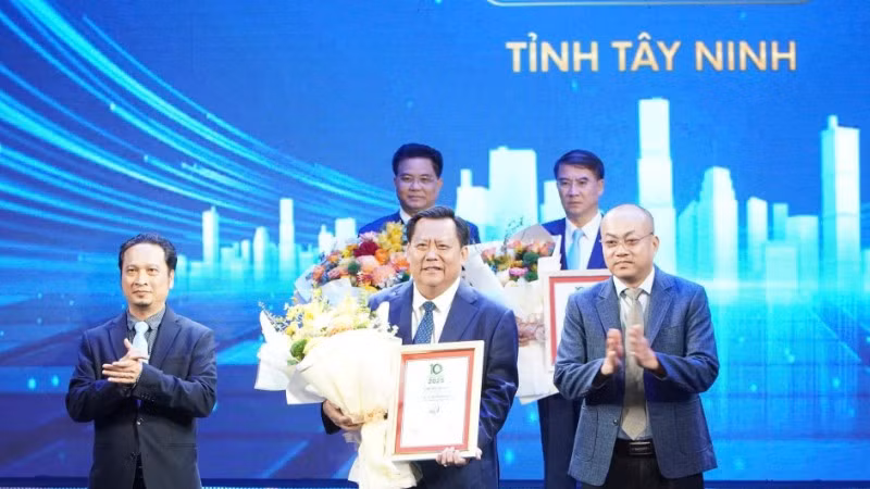 Tây Ninh được vinh danh là một trong 10 địa phương hấp dẫn doanh nghiệp lớn đến đầu tư phát triển năm 2025.