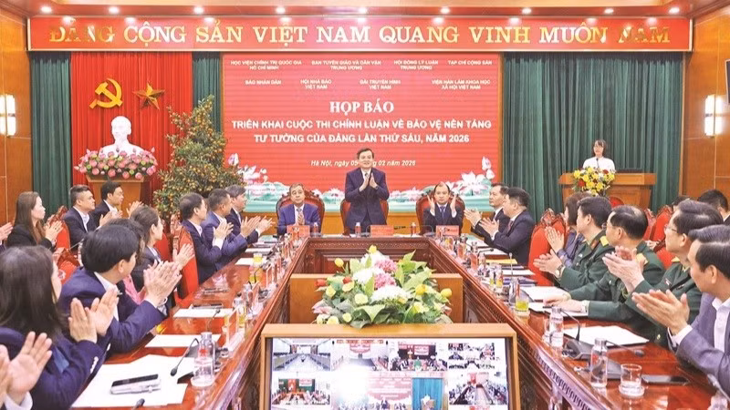 Họp báo triển khai “Cuộc thi chính luận về bảo vệ nền tảng tư tưởng của Đảng lần thứ 6, năm 2026”. (Ảnh TTXVN)