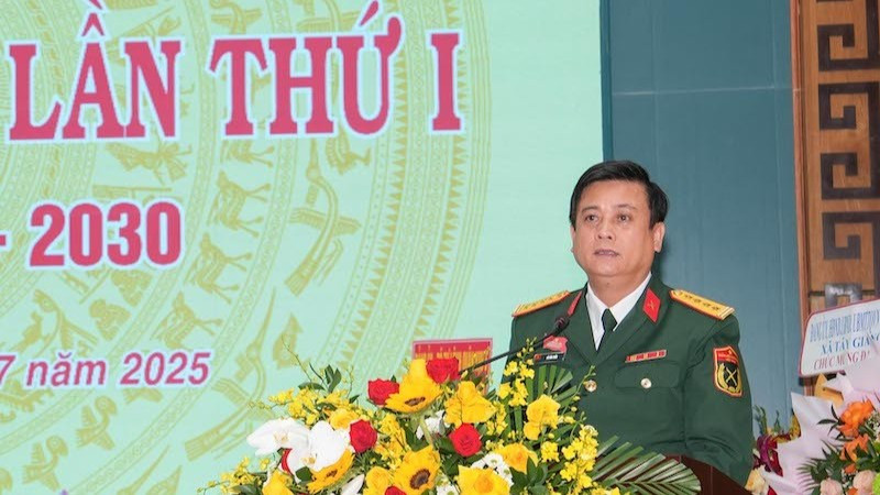 Đại tá Võ Văn Tuấn, Chính ủy Bộ Chỉ huy Quân sự thành phố Đà Nẵng phát biểu chỉ đạo tại Đại hội. (Ảnh: ĐÌNH TĂNG)