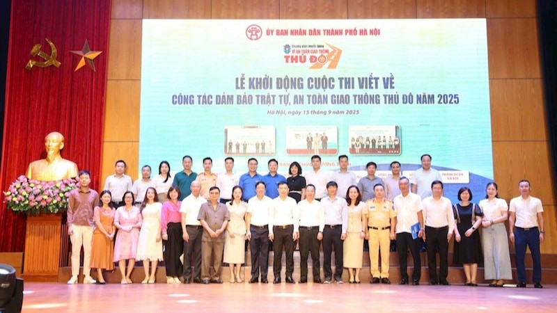 Các đại biểu tham gia Lễ khởi động.