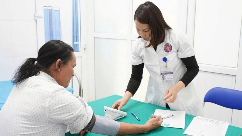 Triển khai miễn viện phí toàn dân sẽ giúp người dân dễ dàng tiếp cận dịch vụ khám, chữa bệnh.