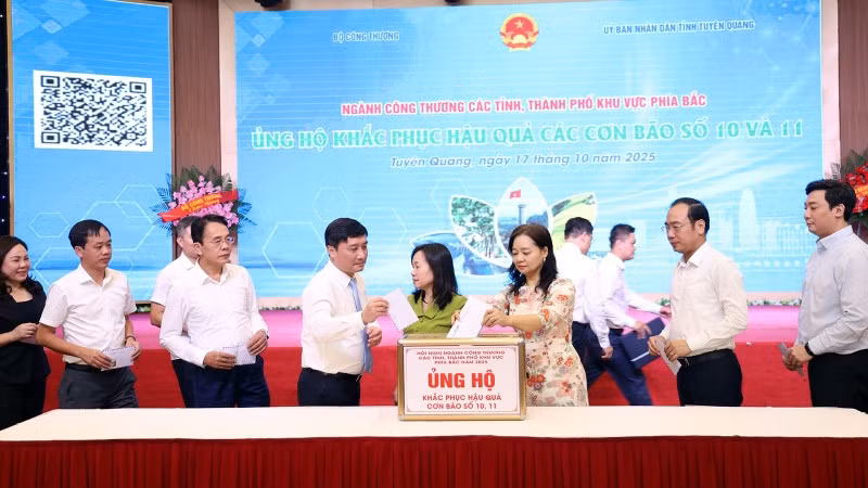 Bộ Công thương phát động ủng hộ đồng bào bị bão, lũ năm 2025.