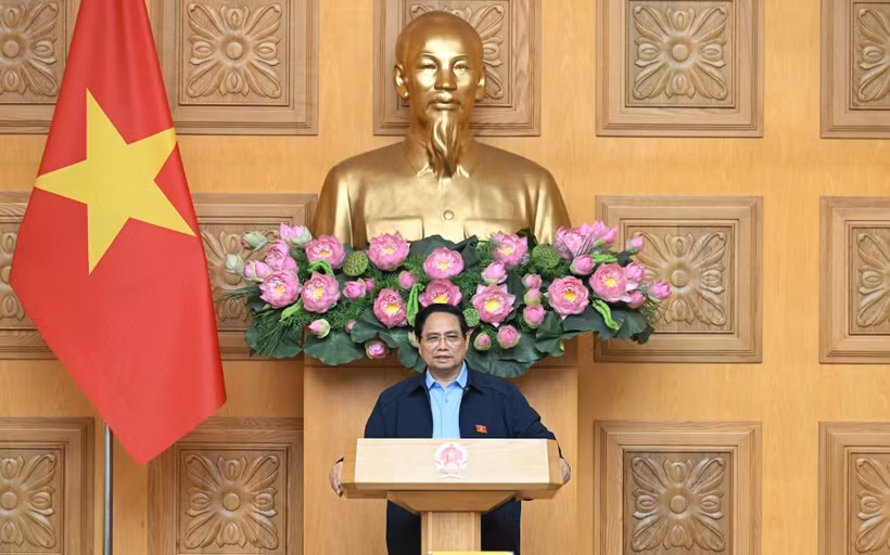 Thủ tướng Phạm Minh Chính chủ trì cuộc làm việc về xây dựng hành lang pháp lý, cơ chế, chính sách thúc đẩy hình thành và phát triển sàn dữ liệu Việt Nam. (Ảnh: TRẦN HẢI)