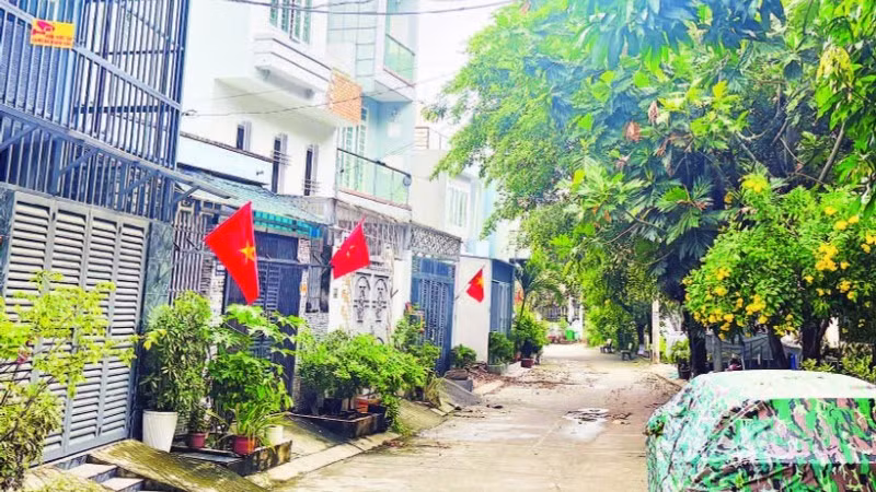 Nhiều khu phố trên địa bàn Thành phố Hồ Chí Minh, người dân đã lắp camera để góp phần bảo đảm an ninh cho khu vực. 