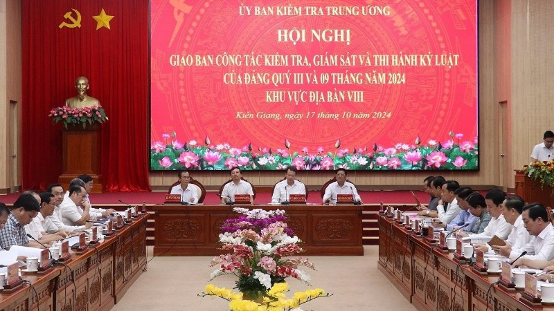 Hội nghị giao ban công tác kiểm tra, giám sát và thi hành kỷ luật của Đảng khu vực địa bàn VIII quý III và chín tháng năm 2024. (Ảnh TTXVN)