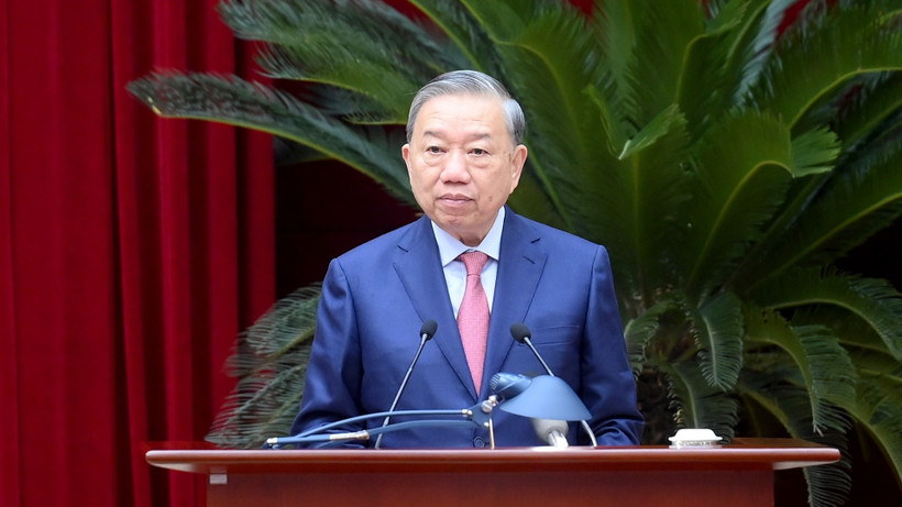 Tổng B&iacute; thư T&ocirc; L&acirc;m ph&aacute;t biểu khai mạc Hội nghị. (Ảnh ĐĂNG KHOA)