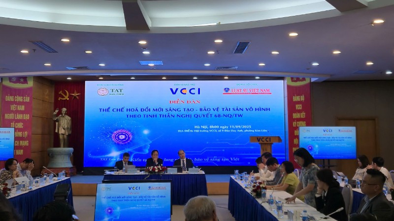 Quang cảnh diễn đàn
