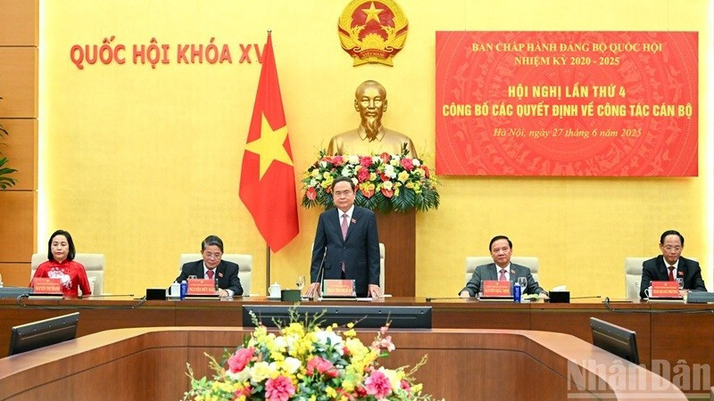 Bí thư Đảng ủy Quốc hội, Chủ tịch Quốc hội Trần Thanh Mẫn cùng các Phó Chủ tịch Quốc hội, Phó Bí thư Đảng ủy Quốc hội dự và chủ trì Hội nghị. (Ảnh: DUY LINH)