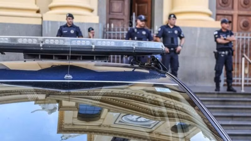 Các sĩ quan cảnh sát thực thi nhiệm vụ ở bang São Paulo, Brazil. (Ảnh: Rahel Patrasso/Xinhua)