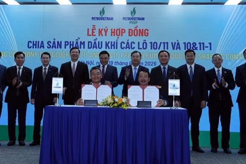Phó Thủ tướng Thường trực Phạm Gia Túc đã dự Lễ ký Hợp đồng Chia sản phẩm dầu khí (PSC) các Lô 10/11 và 10&11-1. (Ảnh: VGP)