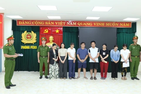 Cơ quan Cảnh sát điều tra Công an tỉnh Đồng Nai thi hành lệnh bắt tạm giam các bị can.