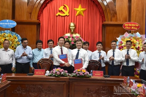 Hai bên ký kết thỏa thuận hợp tác về chuyển đổi số.