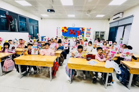 Chi phí giáo dục ngày càng gia tăng, đặt ra yêu cầu điều chỉnh chính sách phù hợp với thực tế đời sống.