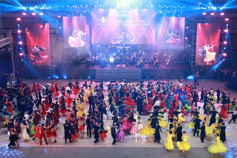 Tiết mục "Bản Tango Hà Nội" trong chương trình "Bản giao hưởng hòa bình 2025" của Đài Phát thanh và Truyền hình Hà Nội xác lập Kỷ lục Việt Nam.