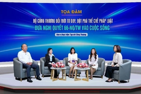 Tọa đàm trực tuyến “Bộ Công thương đổi mới tư duy, đột phá thể chế pháp luật: Đưa Nghị quyết 66-NQ/TW vào cuộc sống”. (Ảnh: KIM DUNG)