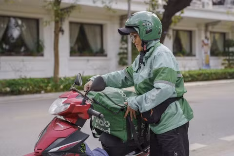 Các nền tảng số mở ra cơ hội giúp phụ nữ tiến tới độc lập tài chính.